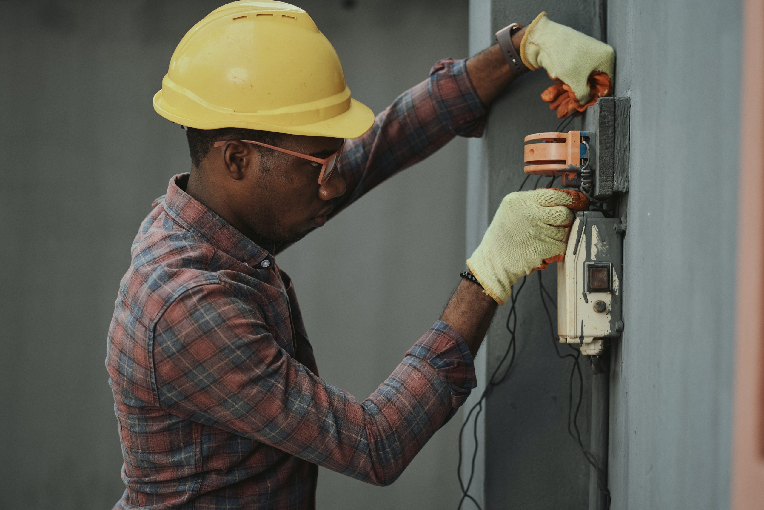 Eletricidade em casa: 5 dicas de proteção