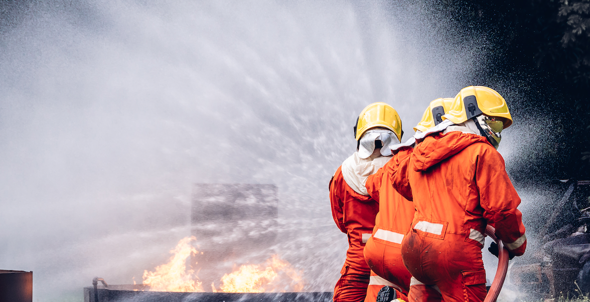 A Importância de Motobombas no Controle de Incêndios Florestais
