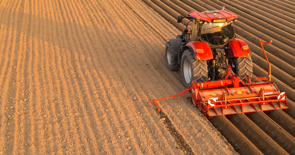 Agroindústria: equipamentos de proteção contra agrotóxicos e máquinas pesadas
